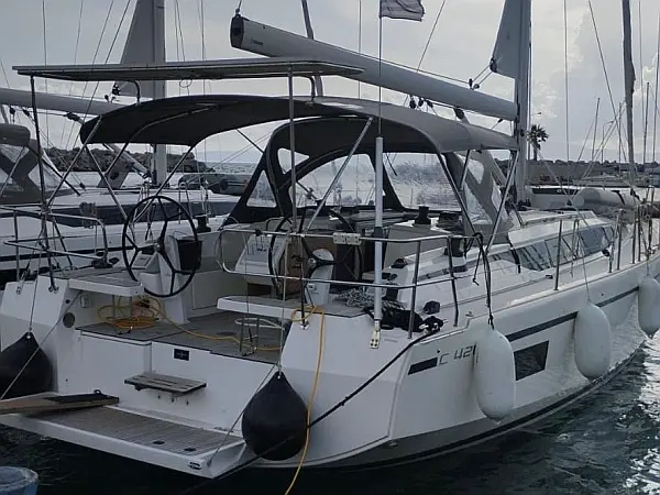 Bavaria C42