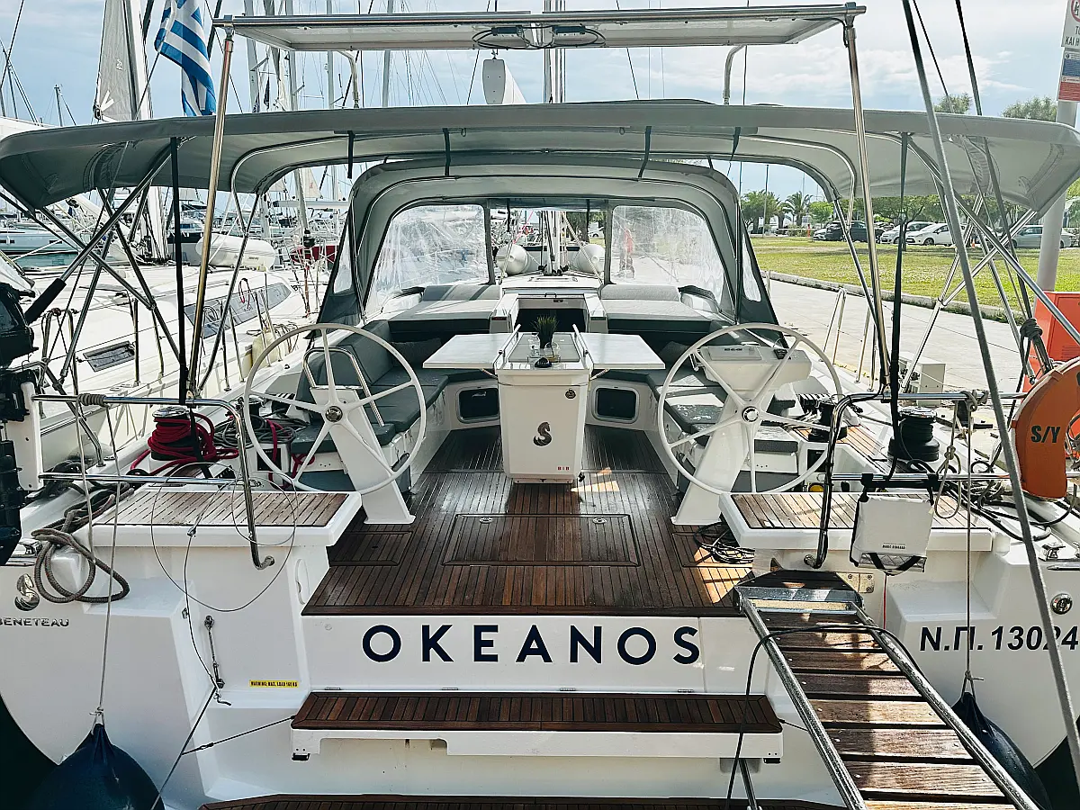 Oceanis 51.1/ 3 cabins - owner's version