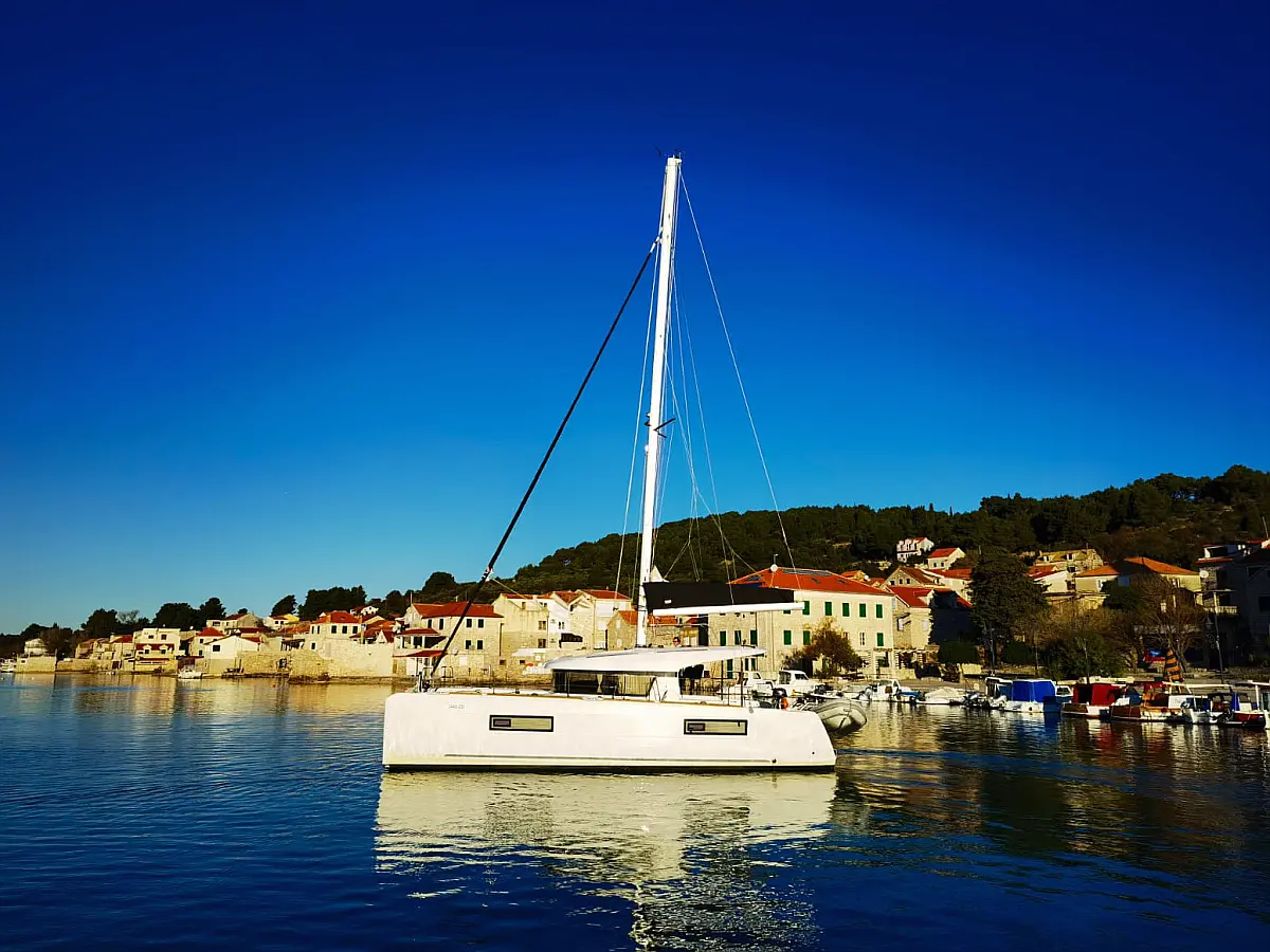 Lagoon 40